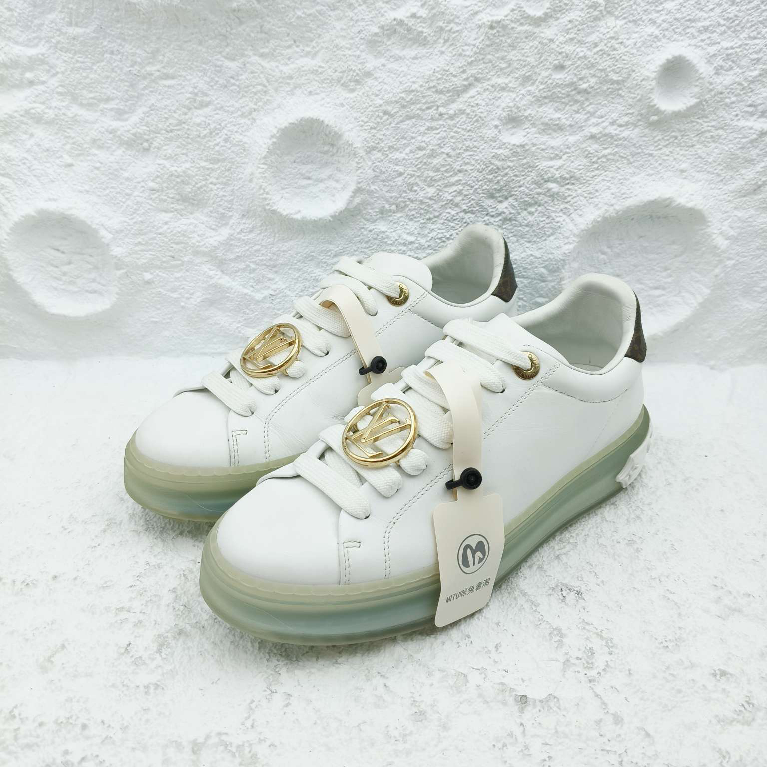 99新 LouisVuitton/路易威登 厚底水晶小白女鞋/36.5码/非全新