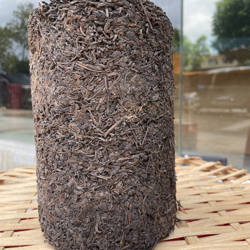 千树六堡茶【竹筒六堡茶】2001年 槟郎香 甘甜清爽  农家茶 生茶