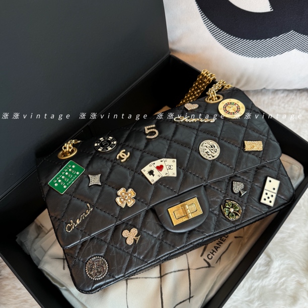 99新 Chanel/香奈儿 2.55黑金中号徽章款斜挎包 22开
