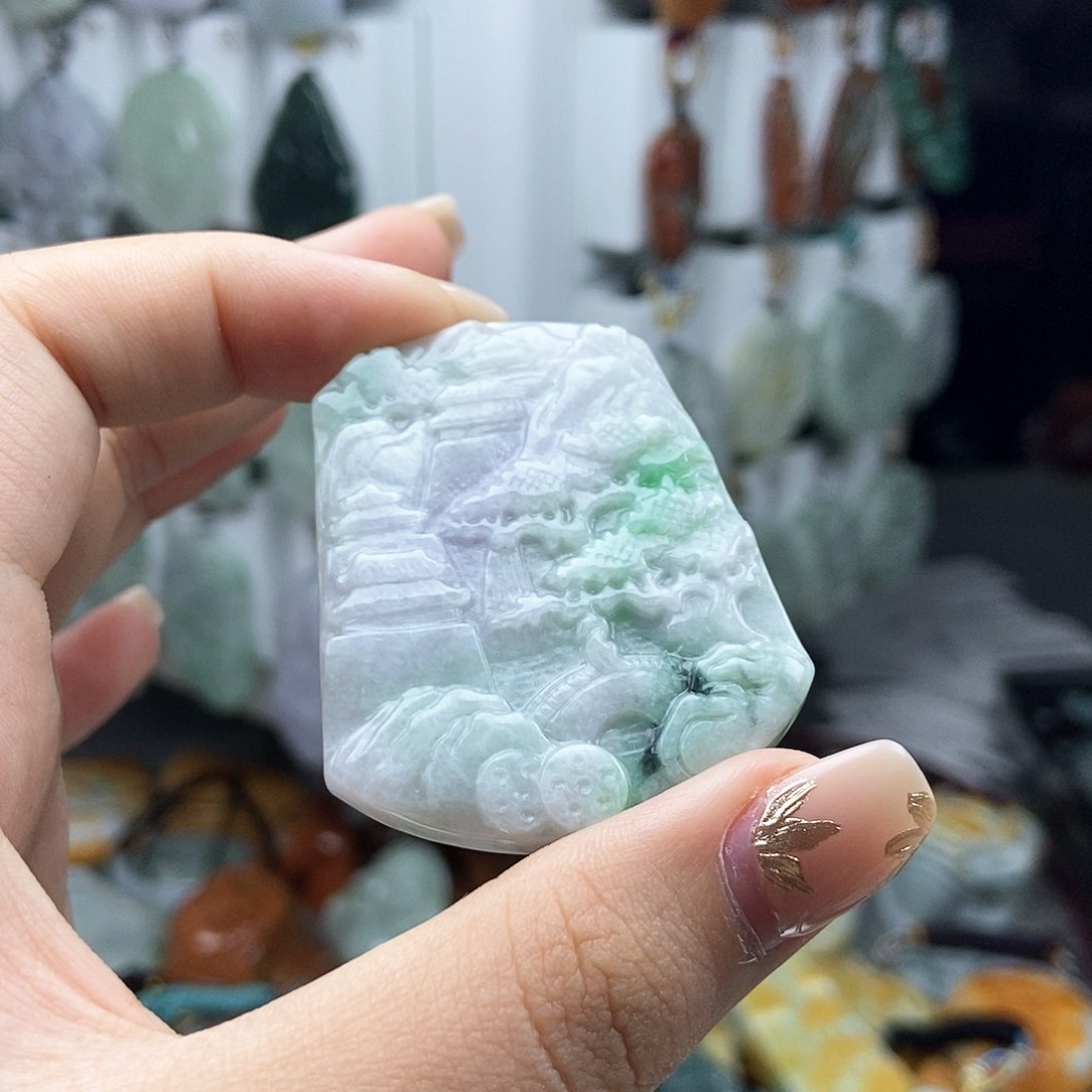 翡翠颈饰未镶嵌翡翠