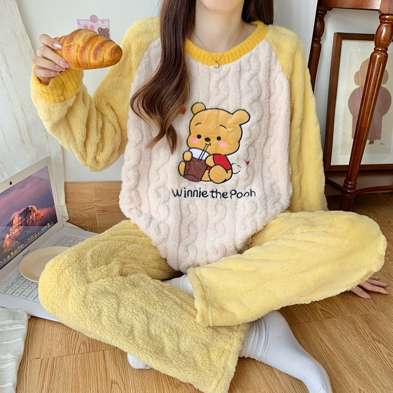 80-200斤特大码MM女秋冬季新款法兰绒加厚保暖女生圆领家居服套装