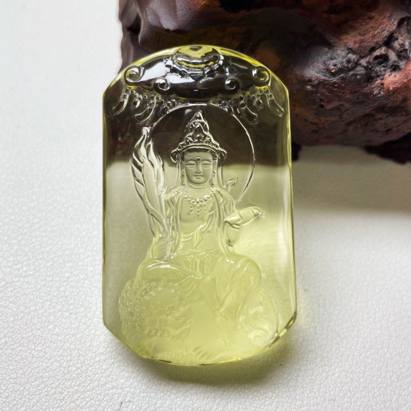 天然水晶文殊菩萨吊坠本命年属兔生肖守护神黄水晶本命年项链挂件