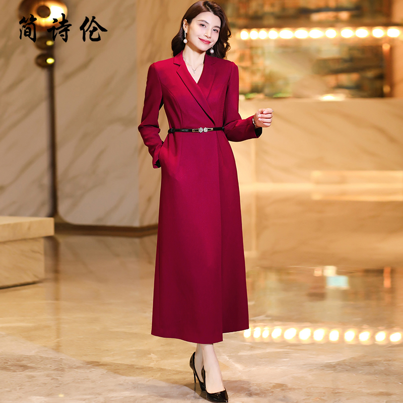 酒红色西装领连衣裙女装早春2025年新款时尚显瘦气质长款礼服裙