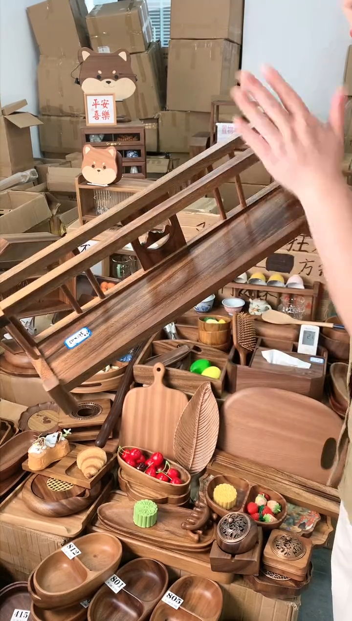 【闪购商品】南美胡桃木两层杯架整木整板