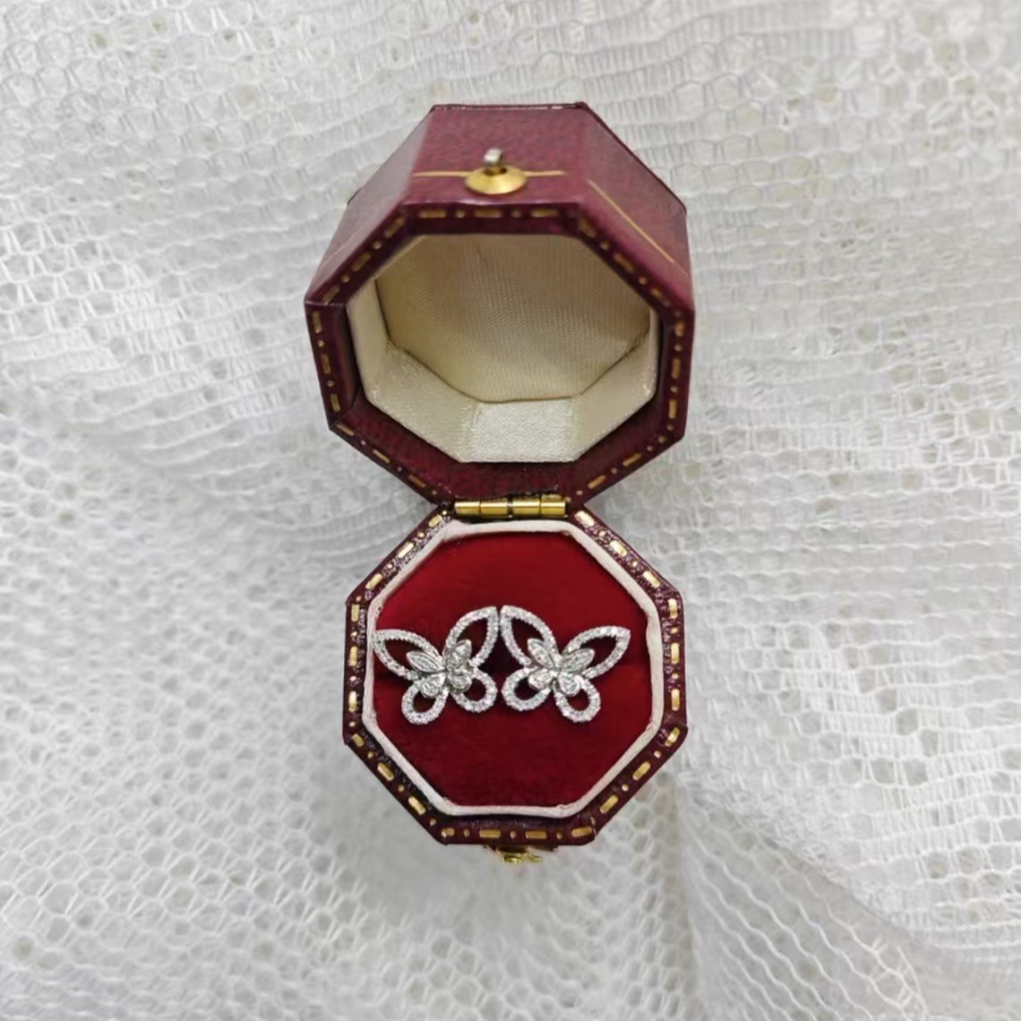 【MIYA珠宝】18K 幻影 蝴蝶耳钉