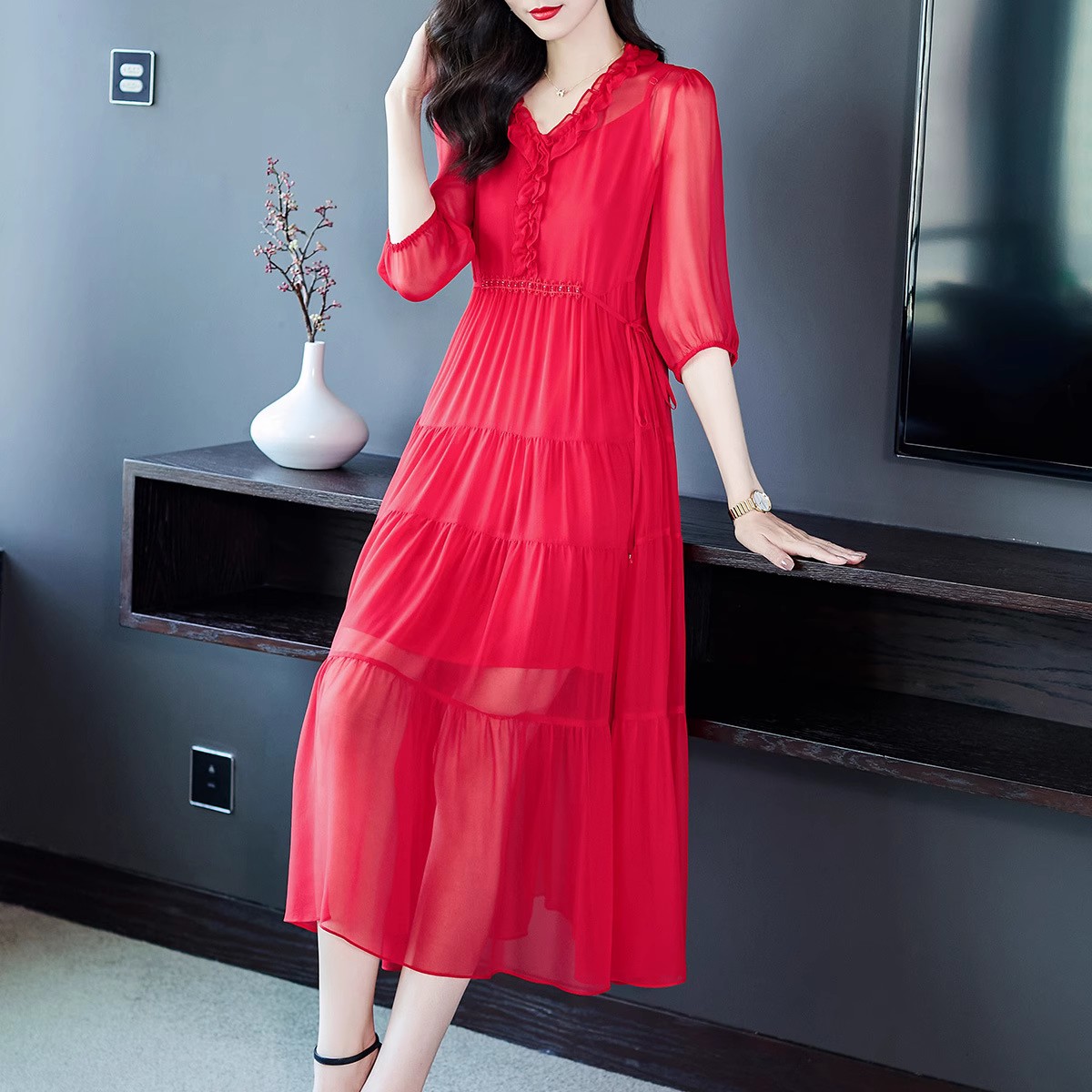 罗曼情怀真丝连衣裙女中长款2025年秋装韩版桑蚕丝沙滩裙显瘦女装