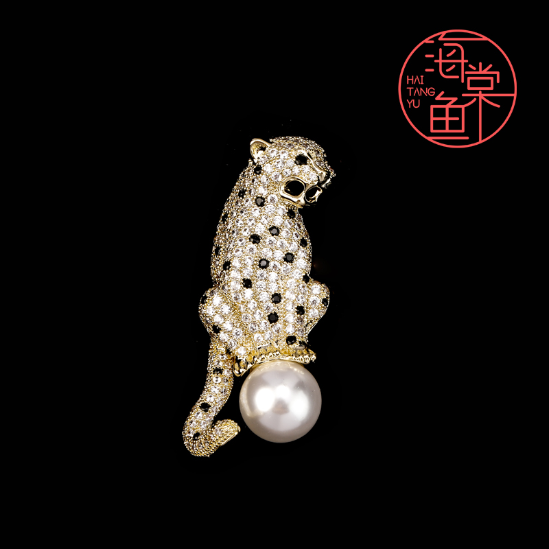 铜合金合成锆石胸针 时尚精致百搭豹子胸针3183