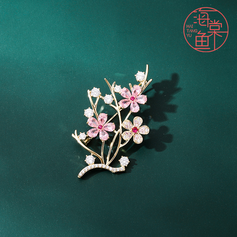 铜合金合成锆石胸针  FL157桃花芳胸针