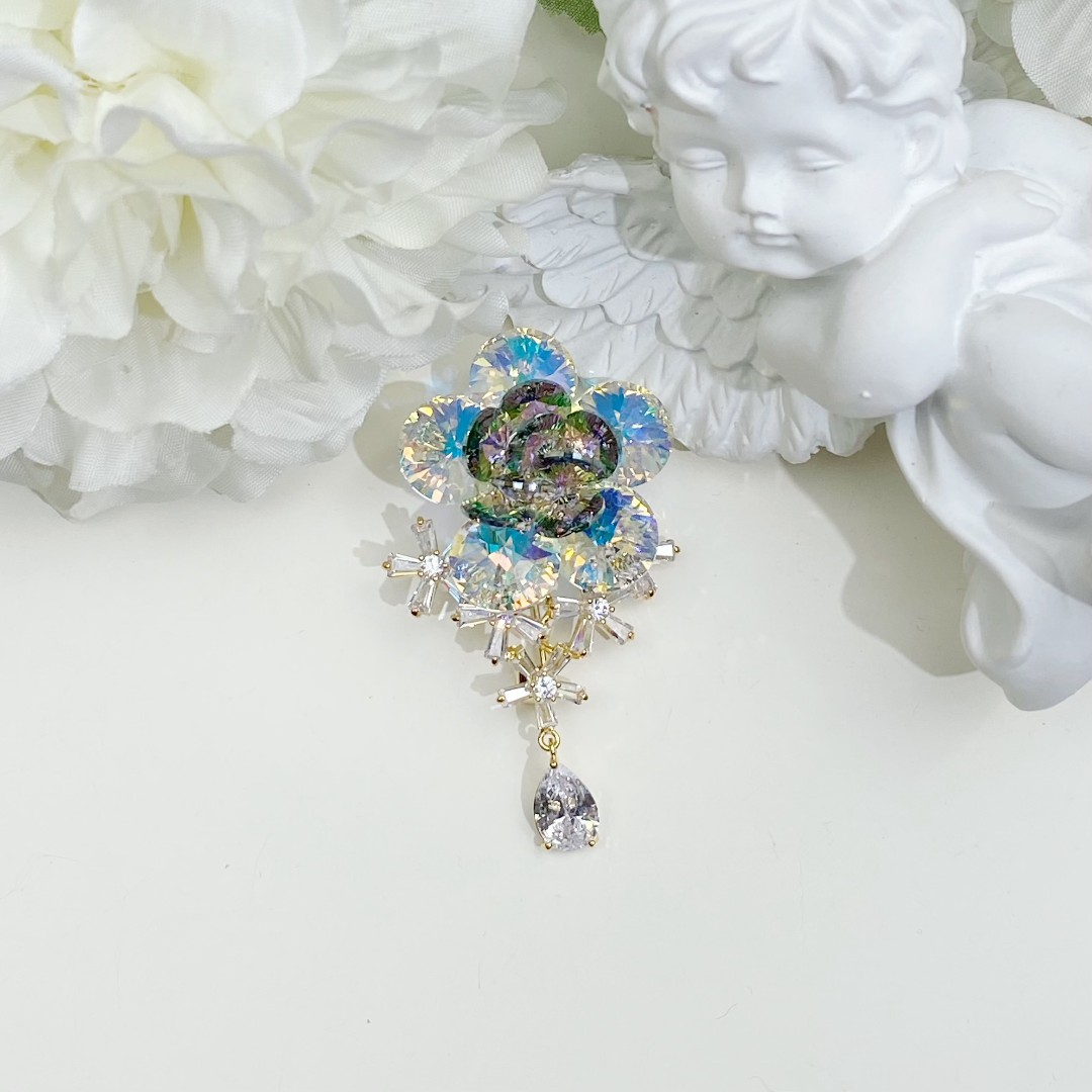 铜合金仿水晶胸针 GD646【施】精灵花《炫紫》胸针