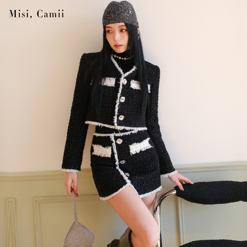 Misi,Camii【特价款】秋冬轻奢时尚黑白撞色须边短款外套女开衫百搭