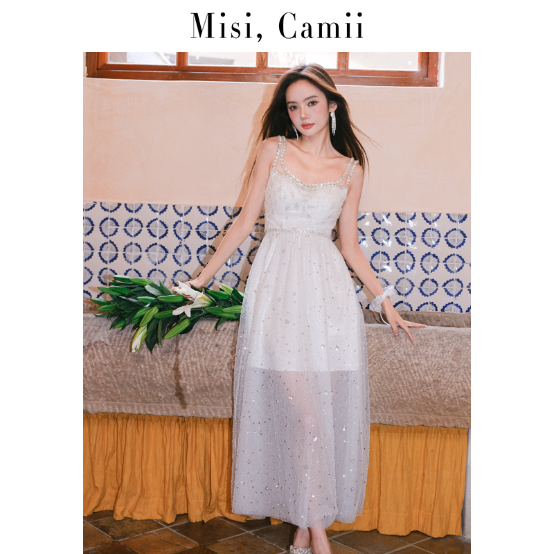 Misi,Camii双钻饰立体花长礼服裙吊带方领名媛款法式假两件连衣裙