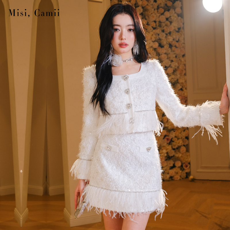 Misi,Camii【特价款】秋冬女士名媛风气质重工羽毛钉珠花呢短外套