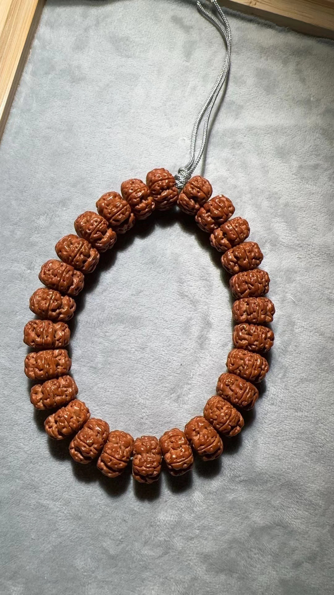 小金刚菩提佛珠梅花桩飞碟纽扣手串单圈