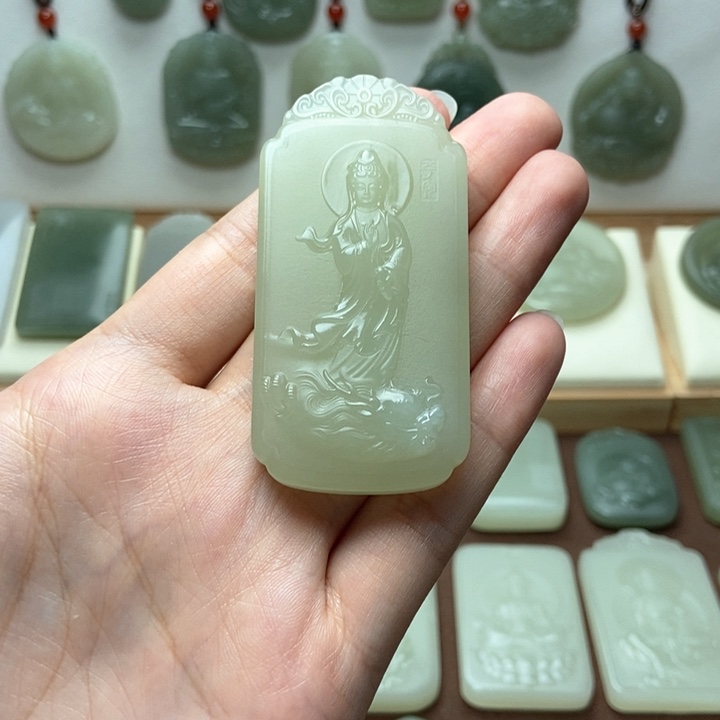 和田玉颈饰未镶嵌