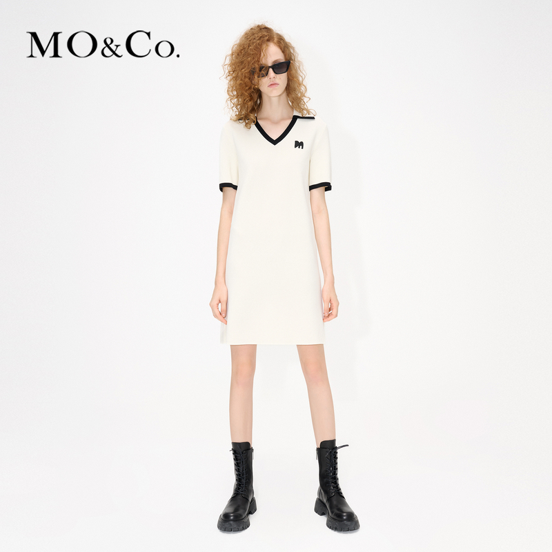 【赵老板专属】MOCO夏POLO领V领撞色边短袖连衣裙气质MBC2DRS023