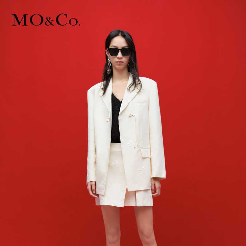 【赵老板专属】MOCO春中国结盘扣提花暗纹廓形西装外套MBC1BLAT02