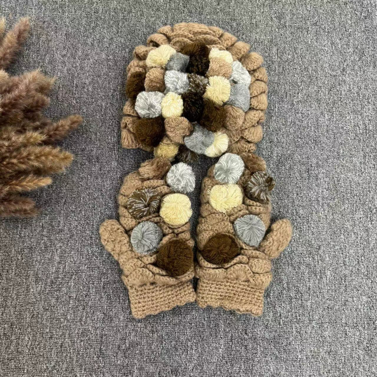 欧货女装冬季拼色套头帽防寒保暖立体花朵简洁优雅毛立足帽子