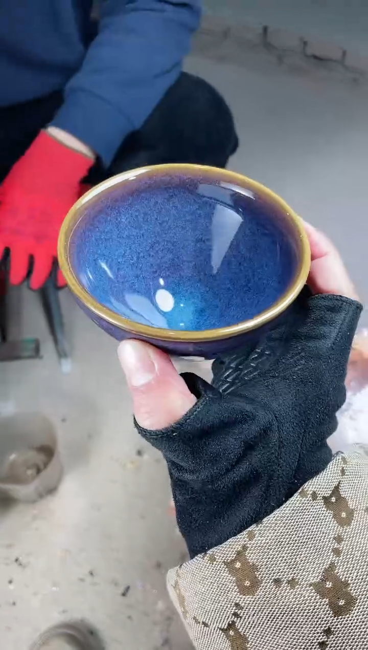 【闪购商品】瓷茶盏束口回蓝（配礼盒 配证书）