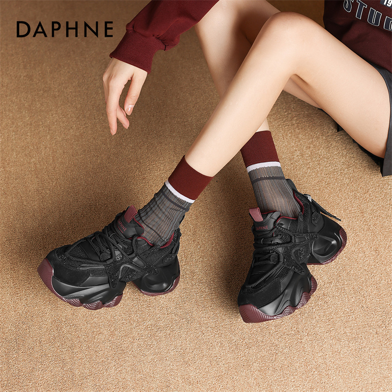 达芙妮2024秋季舒适百搭拼色系带防滑厚底透气圆头时尚运动休闲鞋