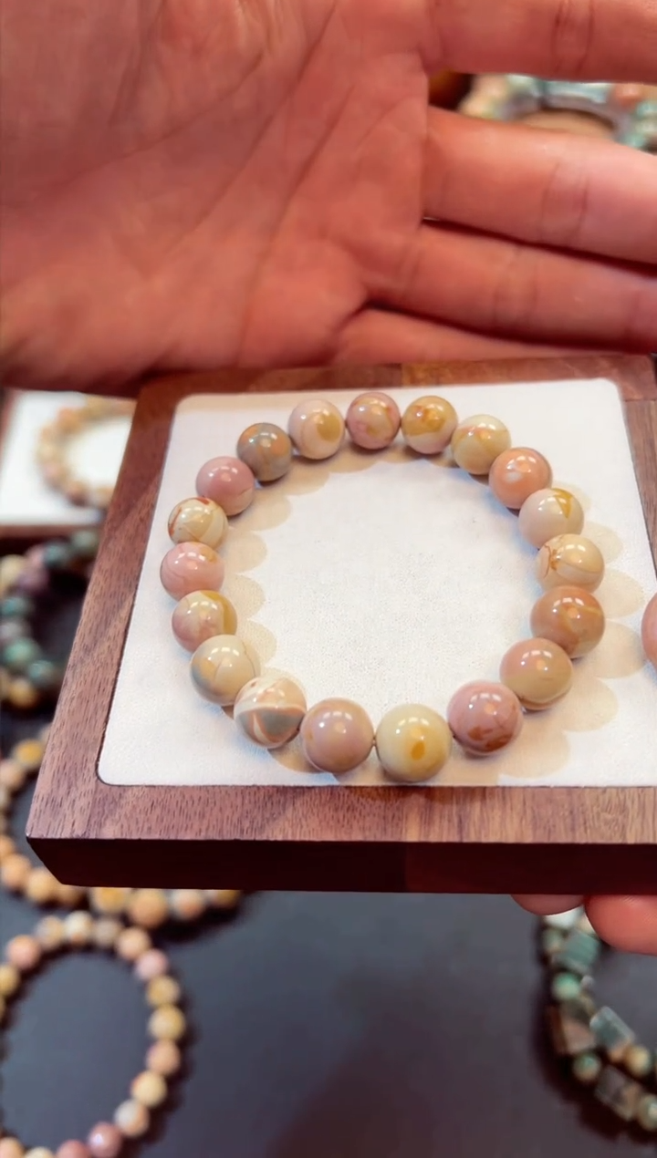 【闪购商品】石英质玉手链未镶嵌104