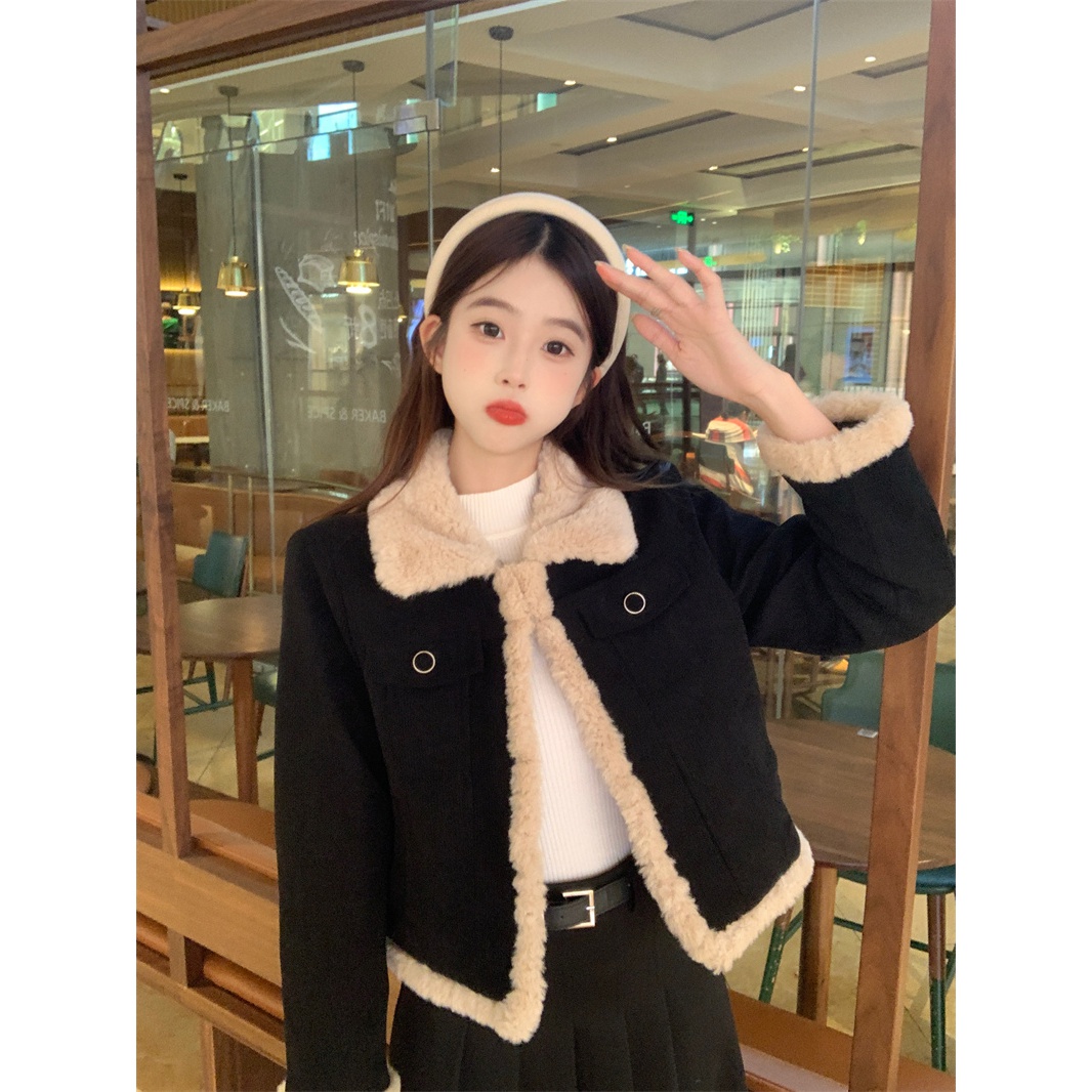 上衣女外套秋冬新款毛毛灯芯绒短外套女气质显瘦毛绒保暖外套