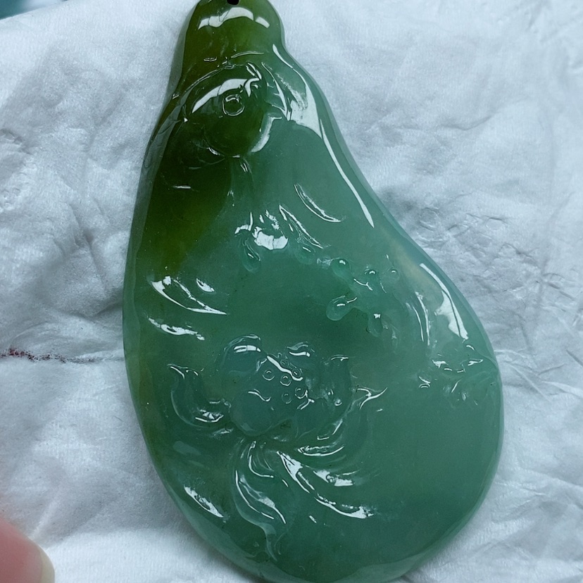 【闪购商品】翡翠颈饰未镶嵌易***罄