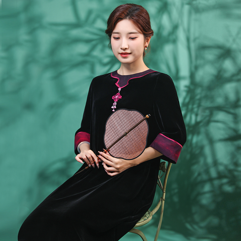 （崔万志旗袍）100%真丝乔绒旗袍连衣裙  提花绢纺 配手工扣WZ6075