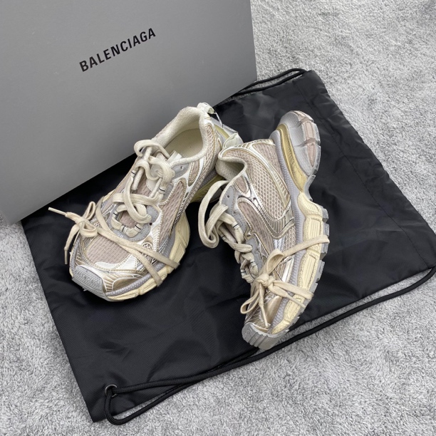 全新未使用 Balenciaga/巴黎世家 3XL老爹鞋系带复古运动鞋浅米色