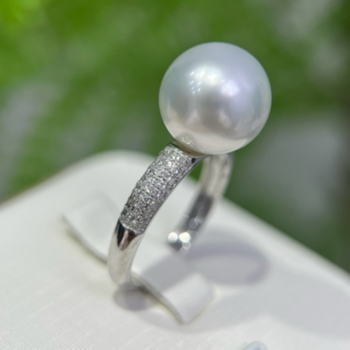 海水天然澳白珍珠18k金镶嵌轻奢戒指经典钻石镶时尚气质白色百搭