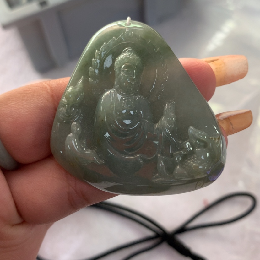 【闪购商品】翡翠颈饰未镶嵌T****王
