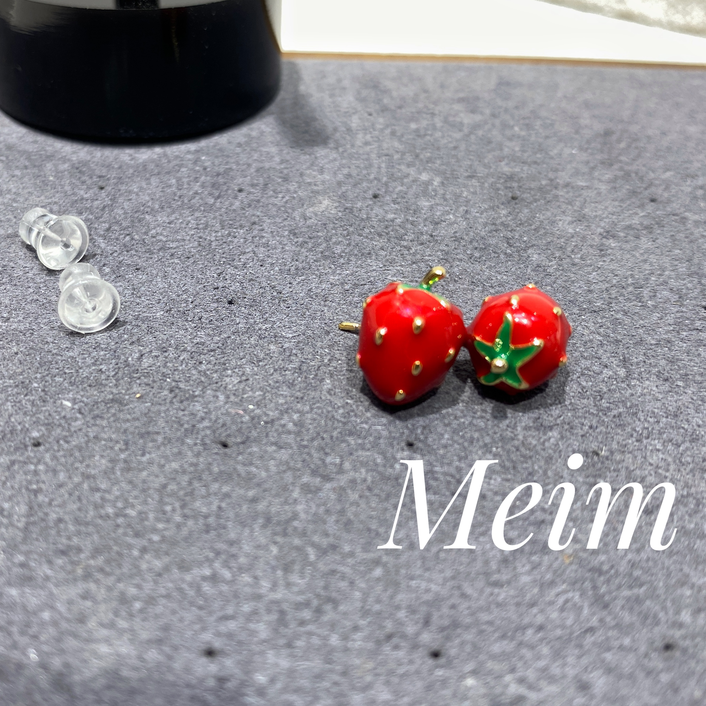 非金属珐琅耳饰 精致红色草莓耳钉可爱卡通日系小众草莓耳环