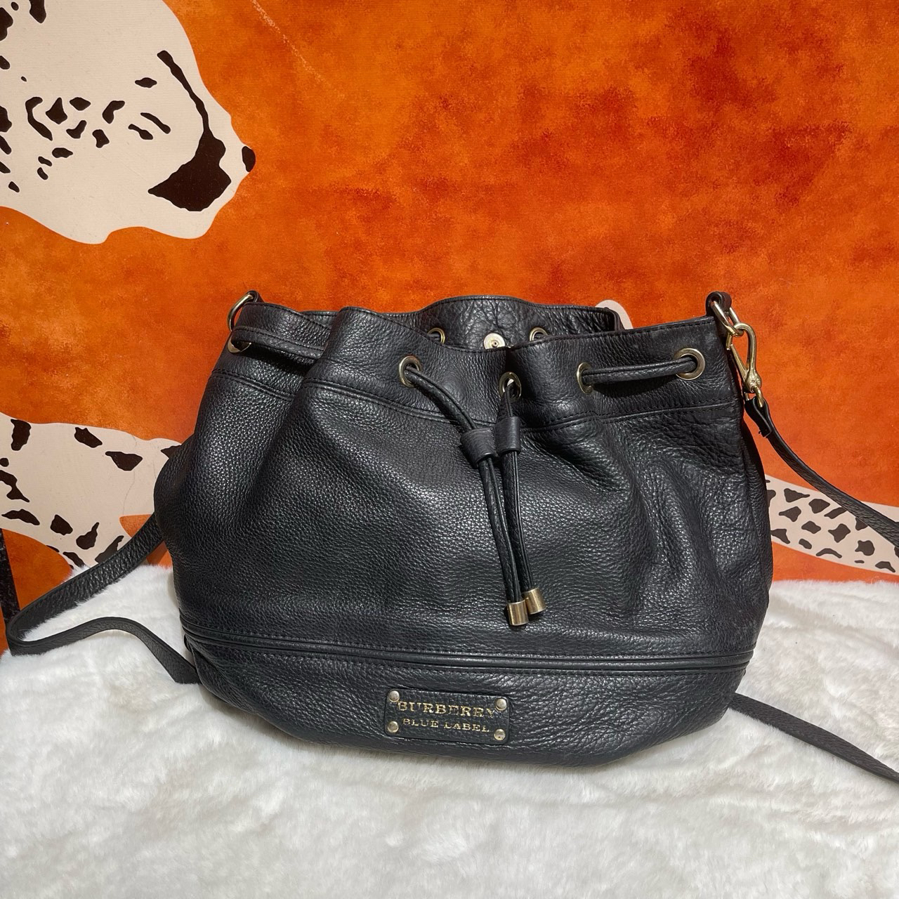 95新 BURBERRY/博柏利 5685 双肩水桶斜挎包