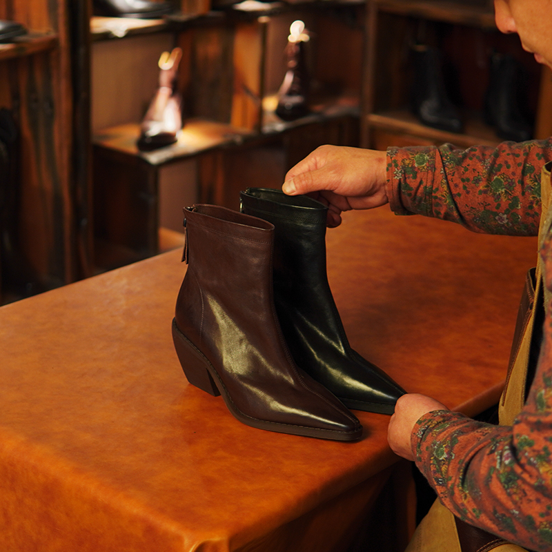 布朗家手工定制粗跟短靴复古水洗牛皮尖头百搭瘦瘦靴中跟短筒靴女