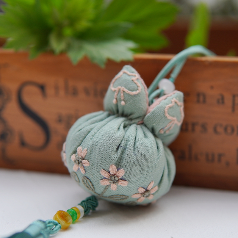 满49包邮刺子绣青海波刺绣香囊车挂端午节材料包diy模板石榴香包