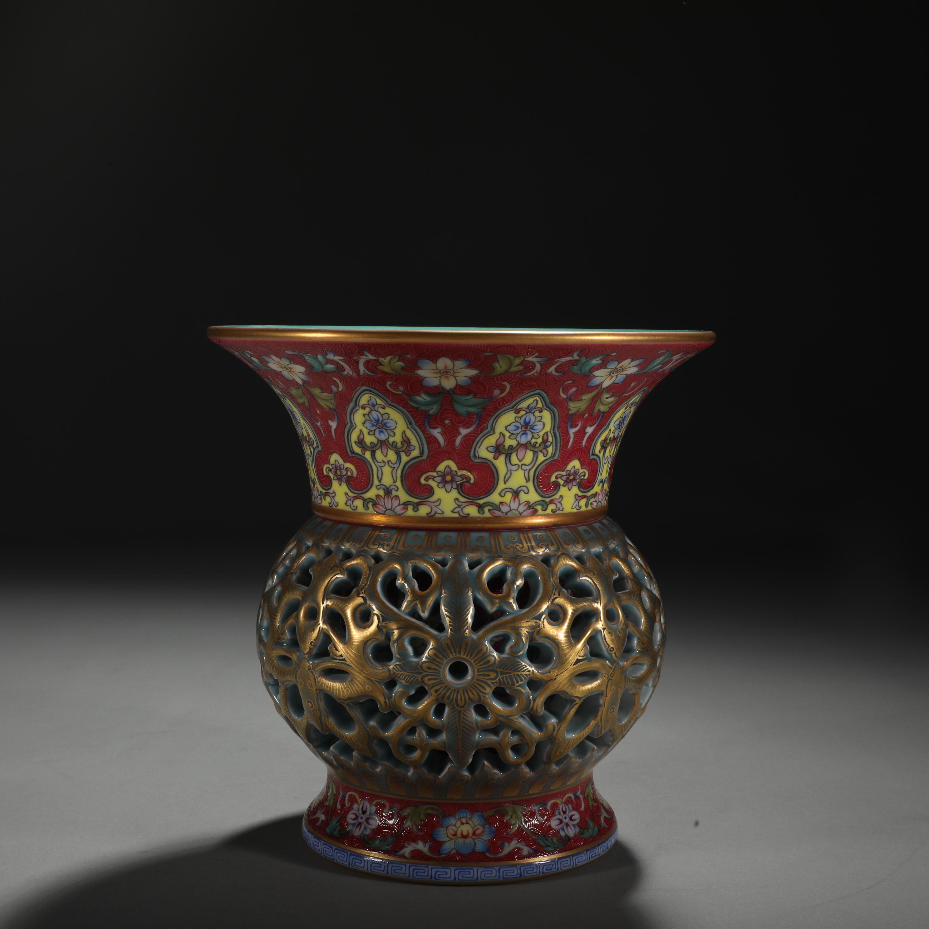 清乾隆·珐琅彩镂空转心水盂