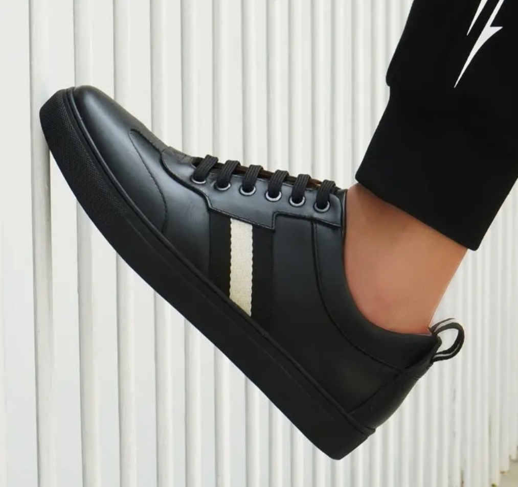 透气小白鞋巴家同款低帮板鞋休闲秋季百搭休闲板鞋鞋子