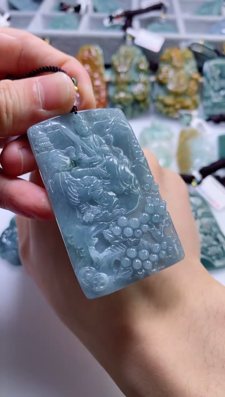 【闪购商品】翡翠挂件未镶嵌