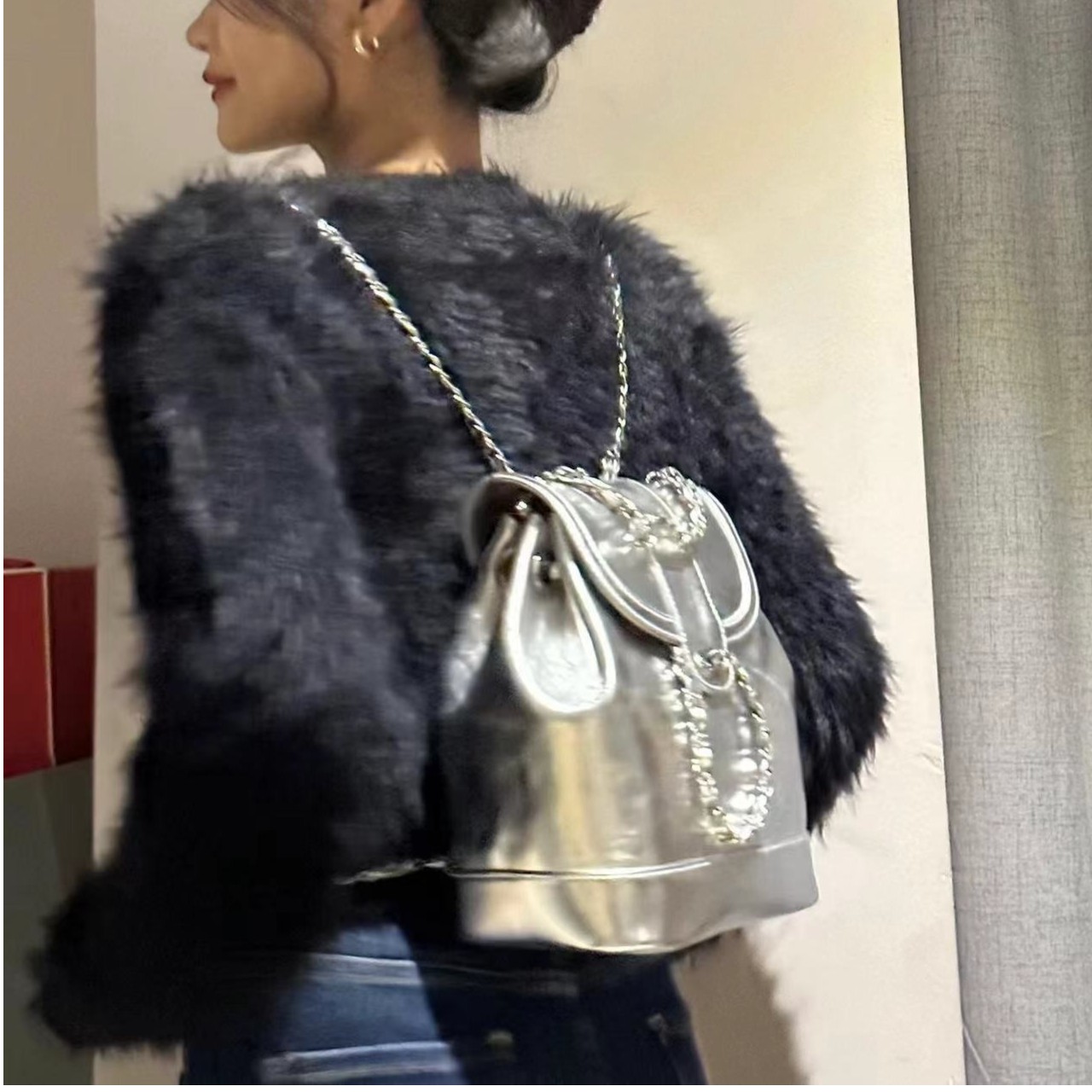 小众春夏迷你2025新款简约链条双肩包女ins博主学生水桶单肩包