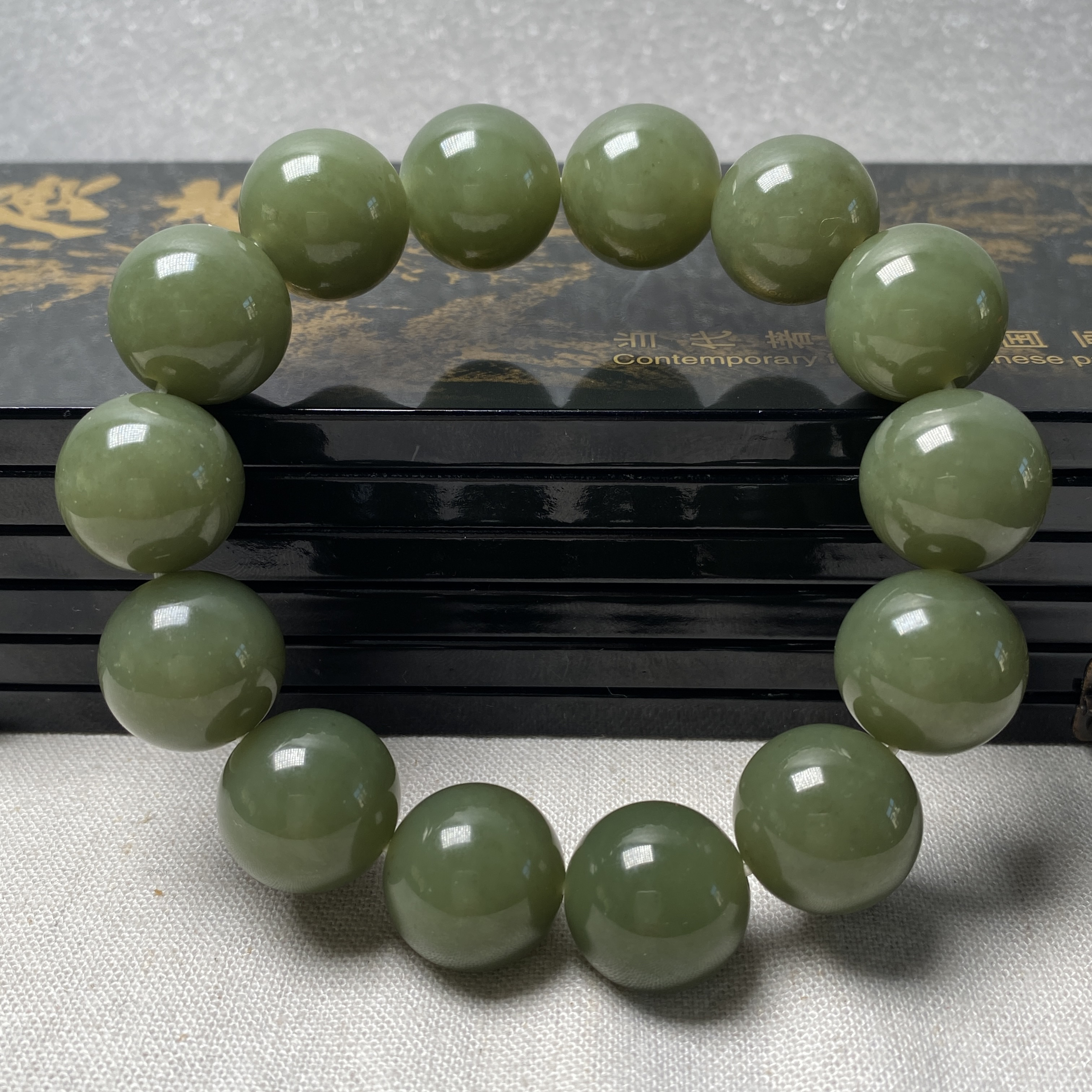 透闪石质玉16mm单圈男女款手串