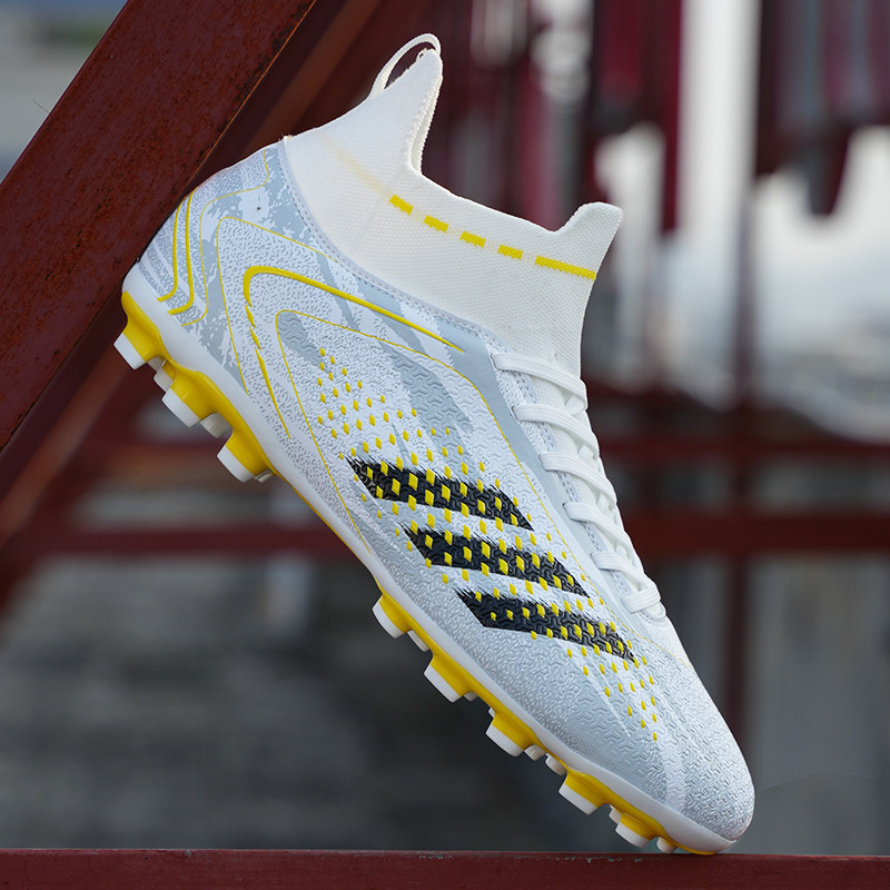 2025新款足球鞋男碎钉TF短钉儿童学生防滑比赛成人透气长钉AG训练