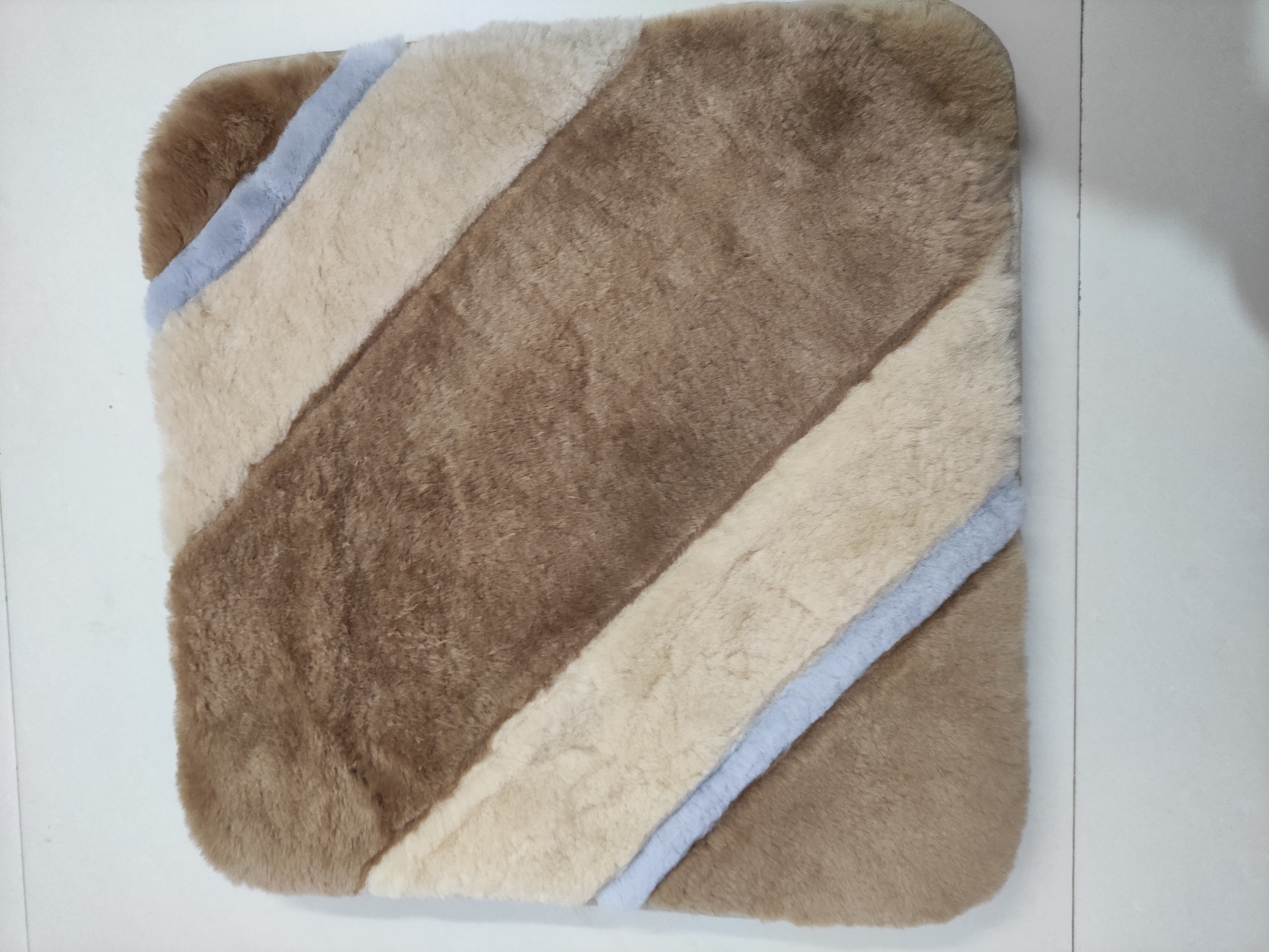 时尚皮毛一体澳羊毛垫手工拼花隔潮保暖餐椅垫坐椅垫