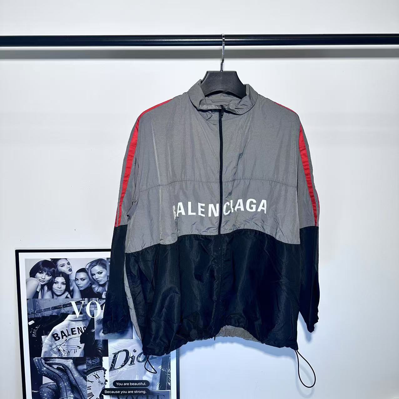 99新 Balenciaga/巴黎世家 黑灰拼接冲锋衣/44码