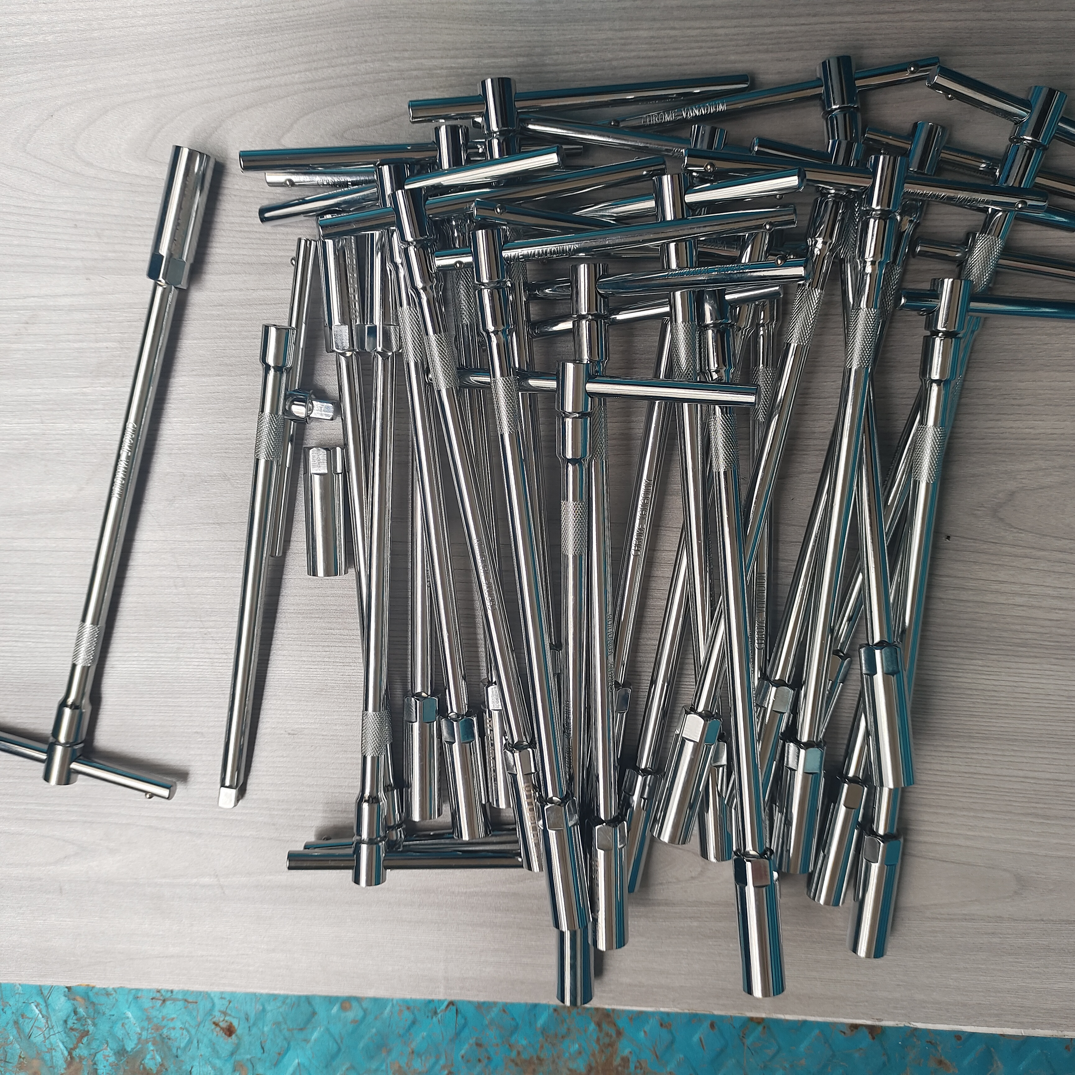 通用型天然气火花塞扳手