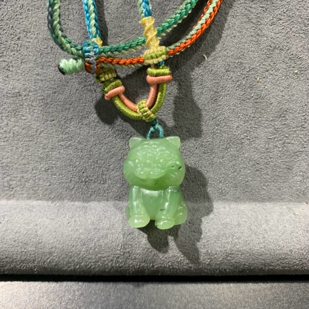 天然和田玉（碧玉）小老虎吊坠-2038