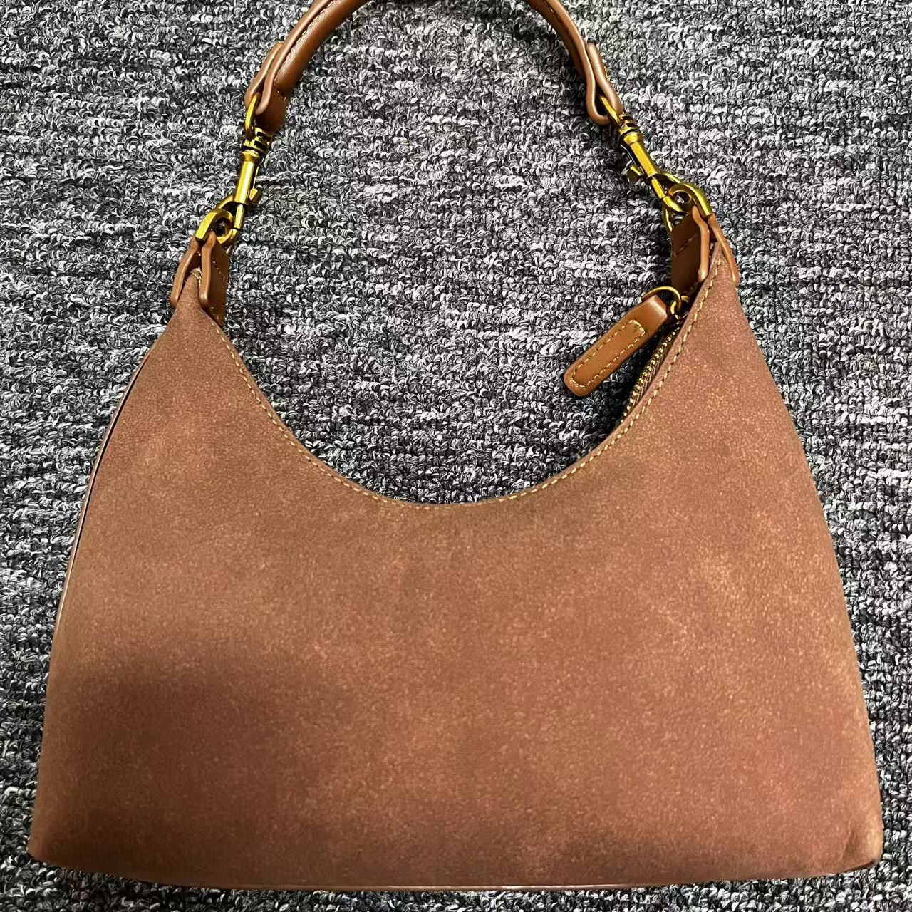 姝宴真皮女包小月棕色