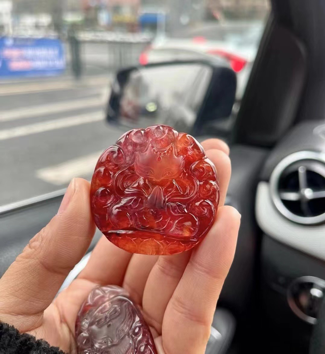 红胶花九尾狐九紫离火天然水晶项链吊坠车厘子红