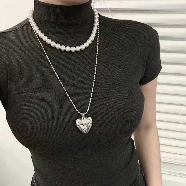 合金项链 韩国东大门代购THEQUEEB气质颈链白色爱心长款米粒项链