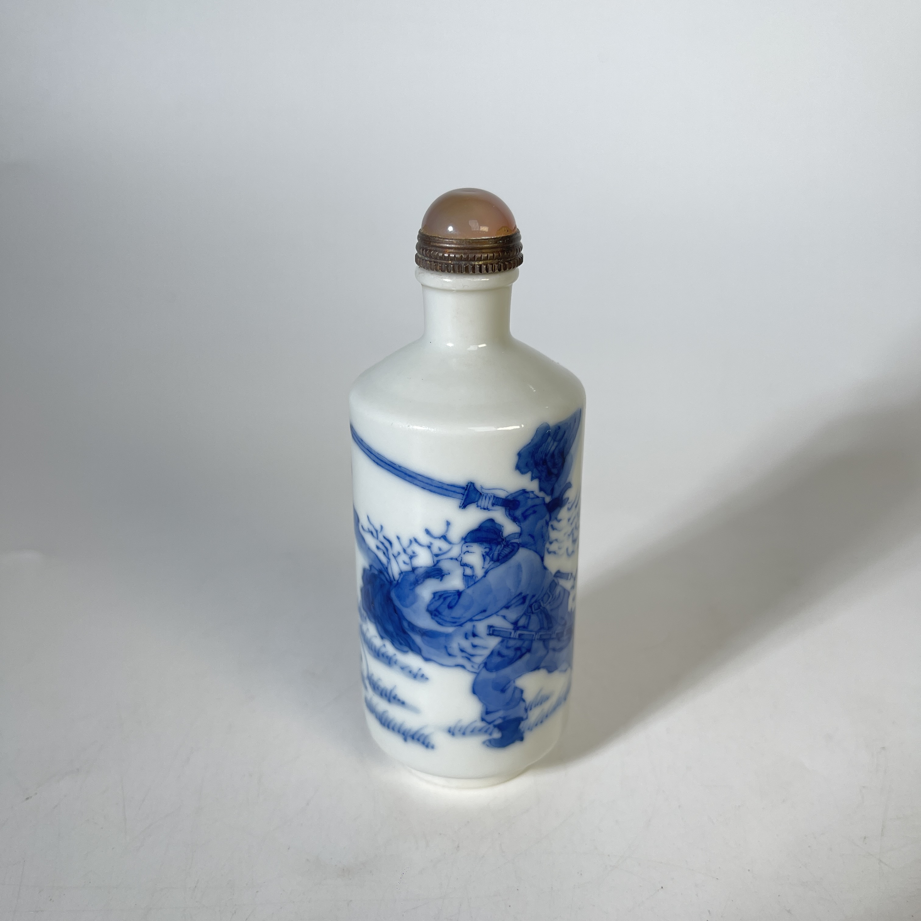  青花汉高祖斩白蛇鼻烟壶 H8126