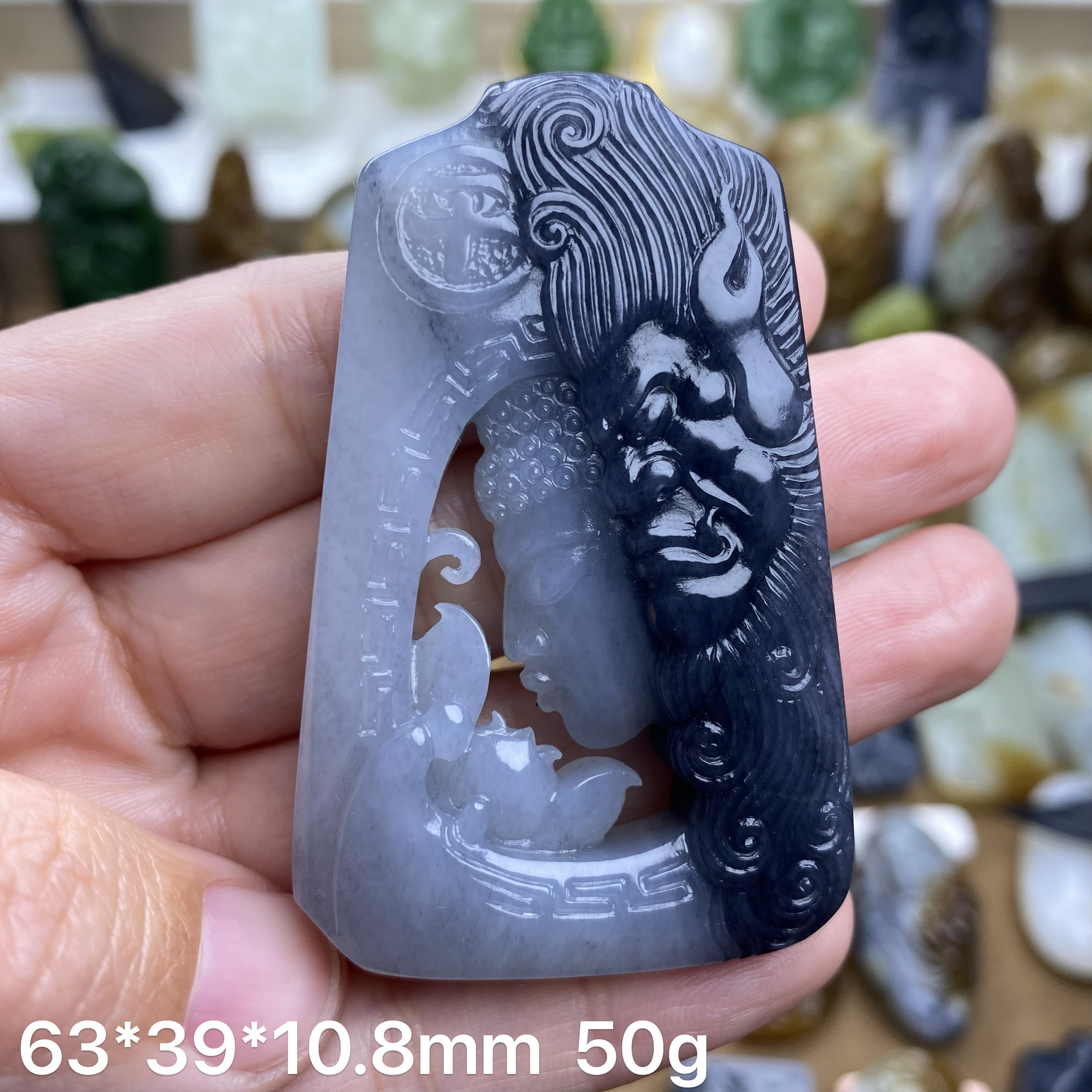 俏色巧雕 佛魔一念 天然和田玉