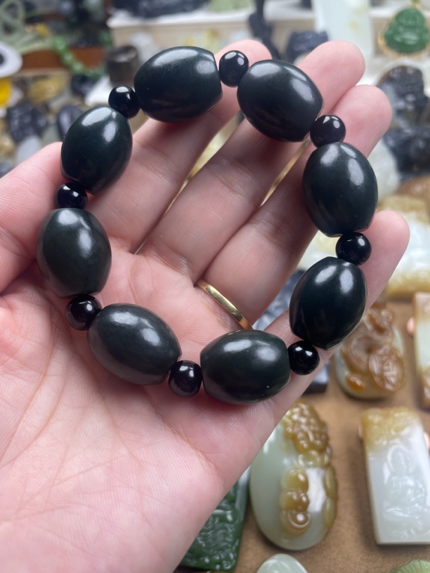 天然和田玉青玉手串